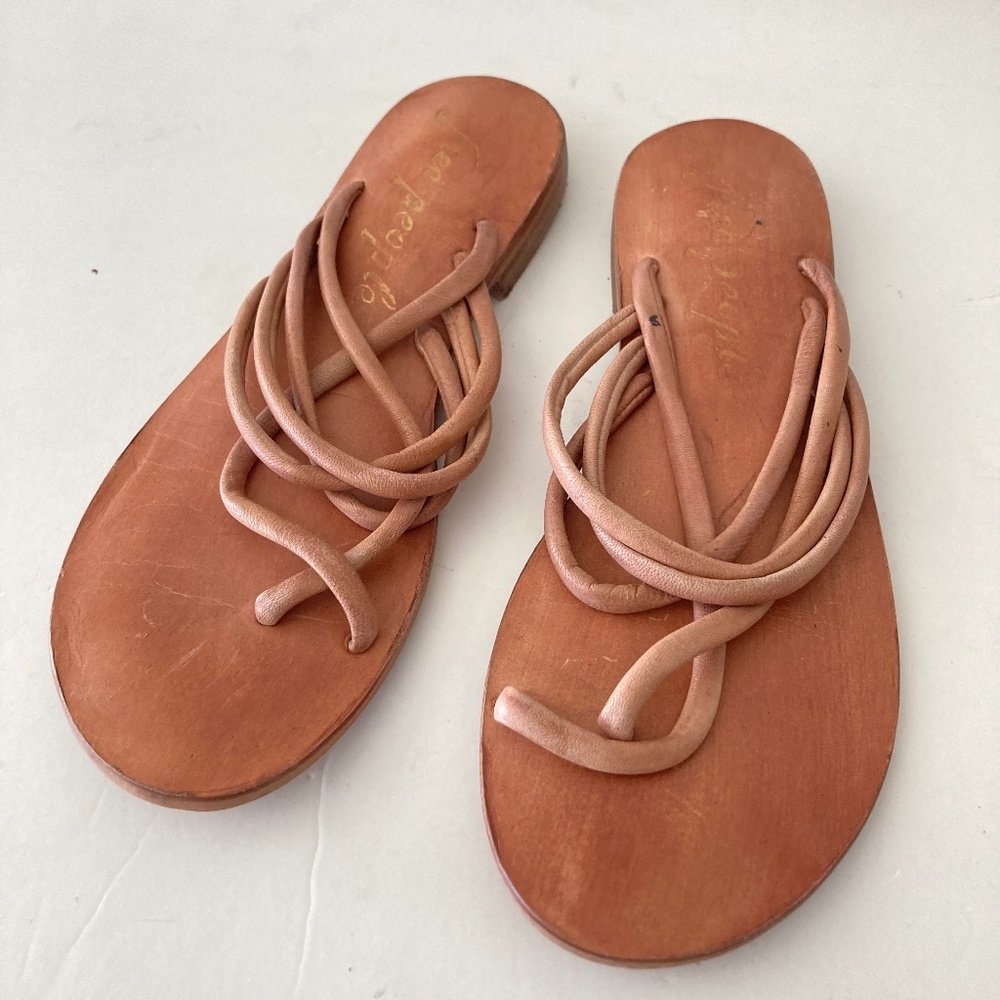 NWOT Free People Kayla Soft Strappy Tan Leather Sandals